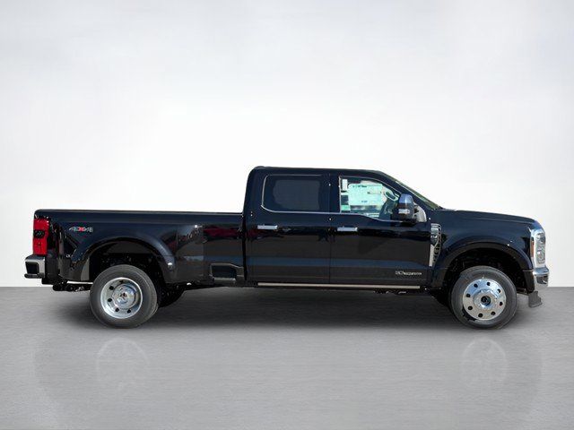 2026 Ford F-450 photo 2
