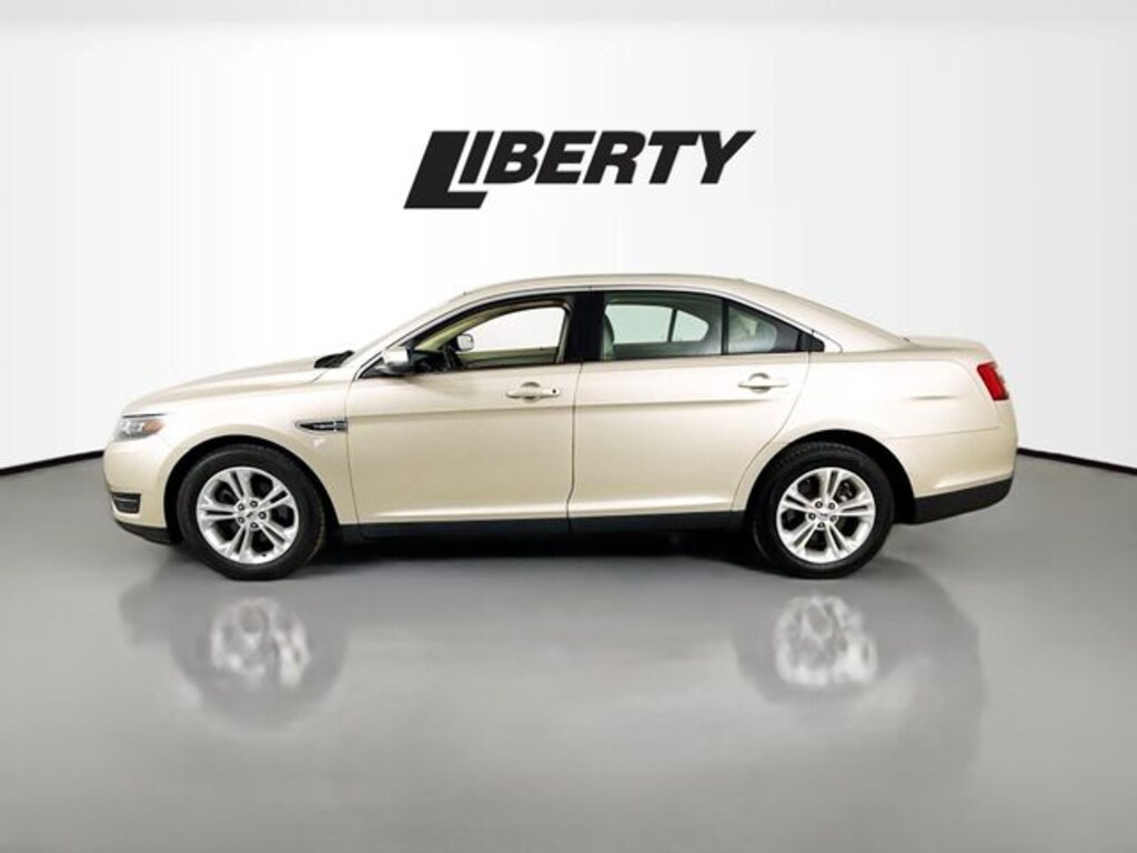 Used 2018 Ford Taurus SEL Sedan