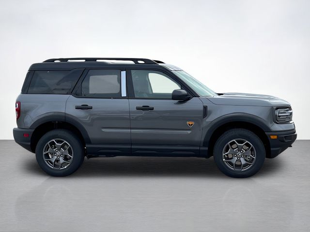 2024 Ford Bronco Sport Badlands photo 2