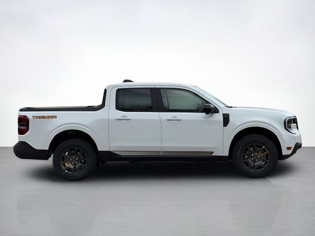 2025 Ford Maverick Tremor photo 2