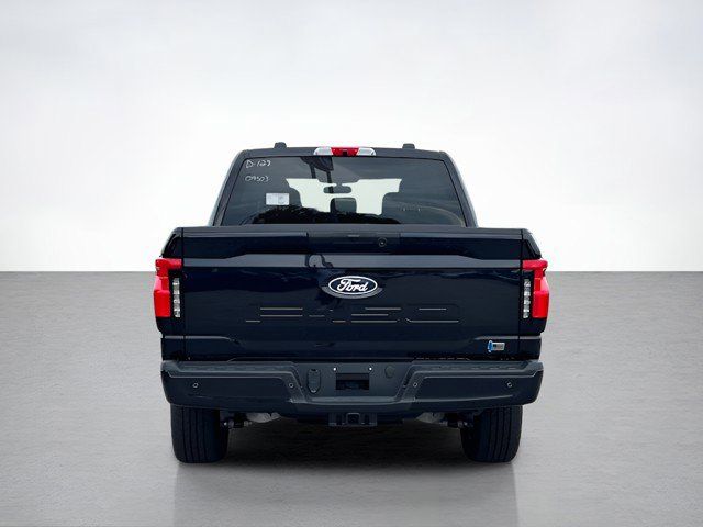 2025 Ford F-150 Lightning photo 4