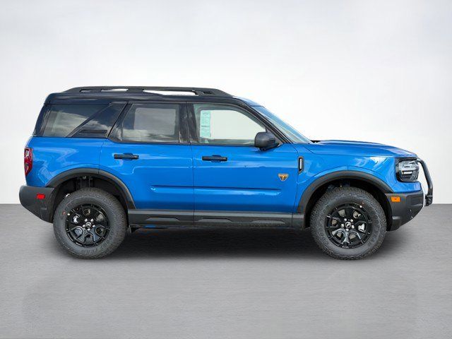 2025 Ford Bronco Sport Badlands photo 2