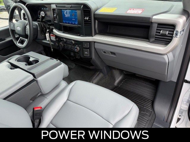 2025 Ford F-550 Super Duty Chassis Cab XL - Photo 15