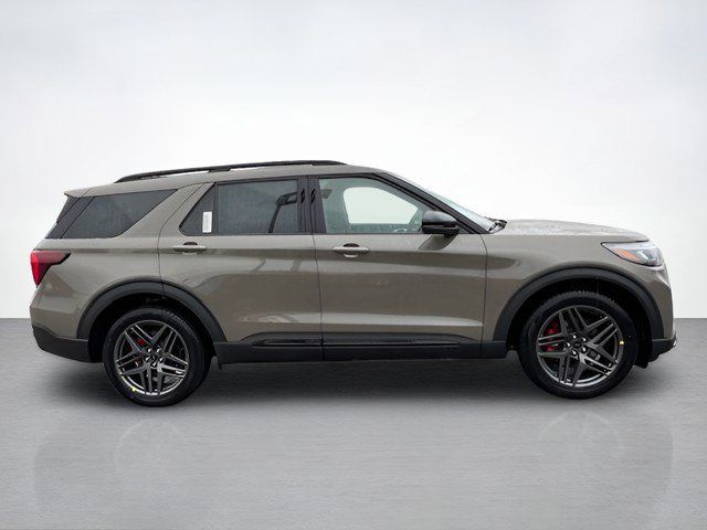 2026 Ford Explorer ST photo 2
