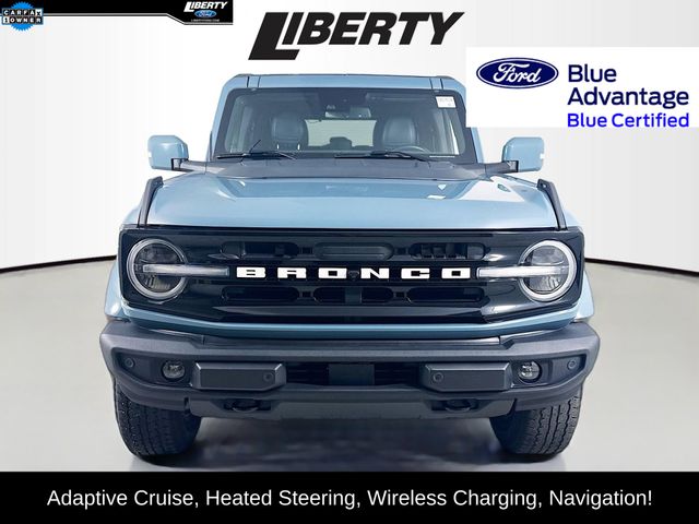 2022 Ford Bronco Outer Banks photo 2