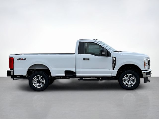 2025 Ford F-350 photo 2
