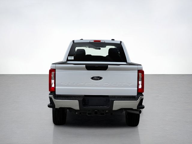 2025 Ford F-350 photo 4
