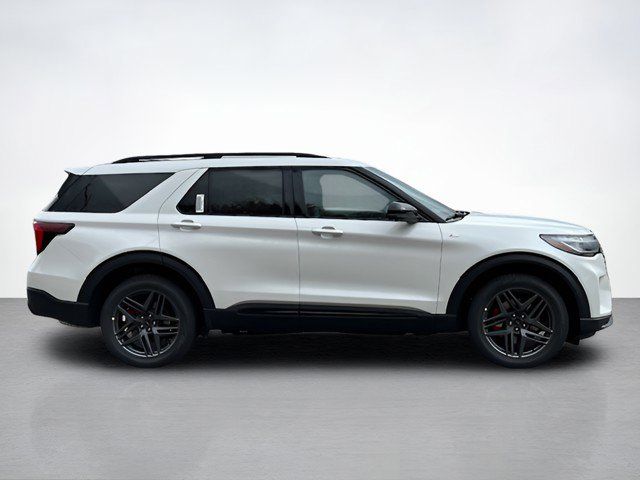2025 Ford Explorer ST-Line photo 2
