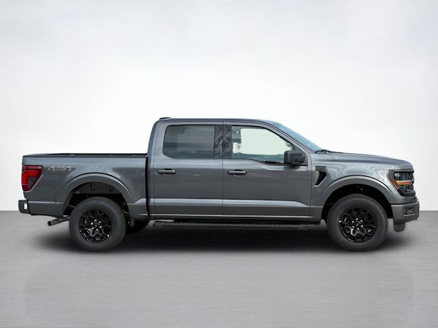 2025 Ford F-150 XLT photo 2