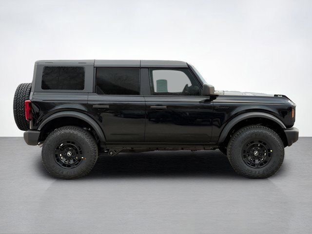 2025 Ford Bronco Big Bend photo 2