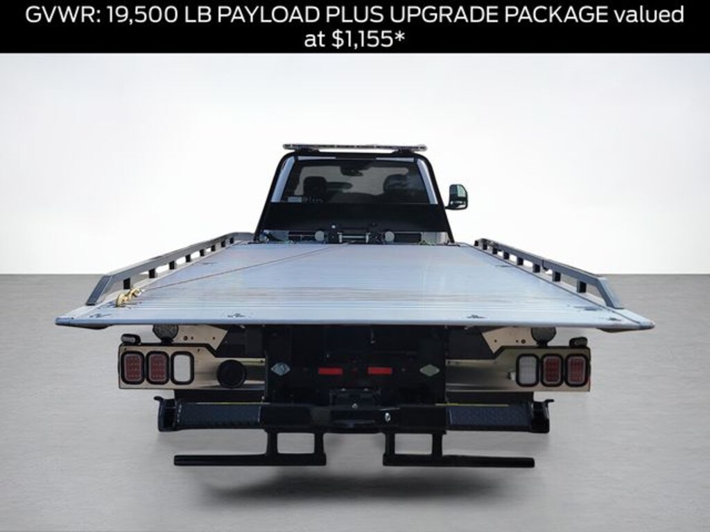 New 2024 Ford F-550SD XLT Chassis