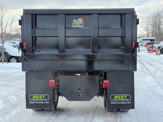 2025 Ford F-750 photo 4