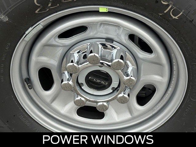 2026 Ford F-250 Super Duty XL - Photo 13