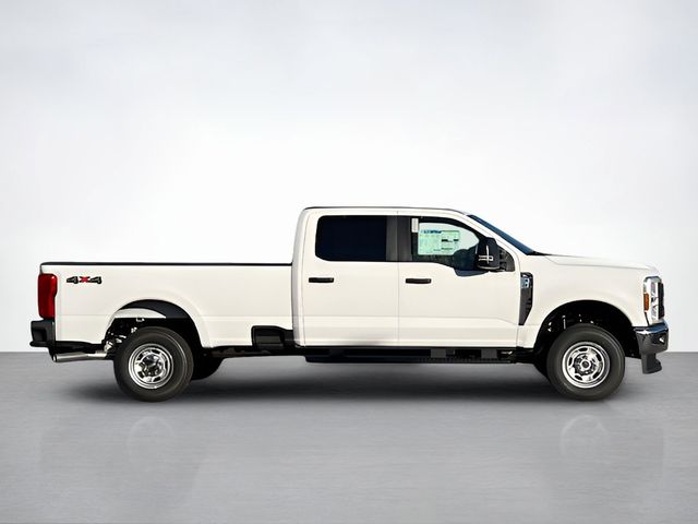 2025 Ford F-250 photo 2
