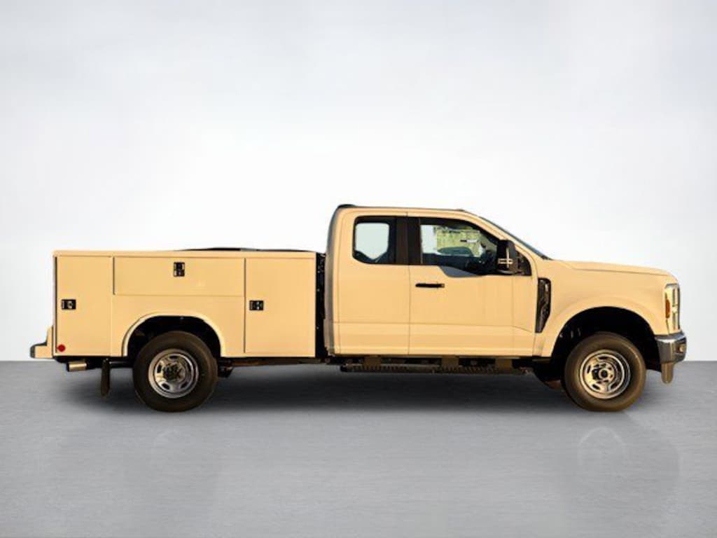 New 2025 Ford F-250SD XL Truck