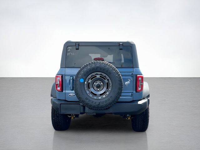 2025 Ford Bronco Outer Banks photo 4