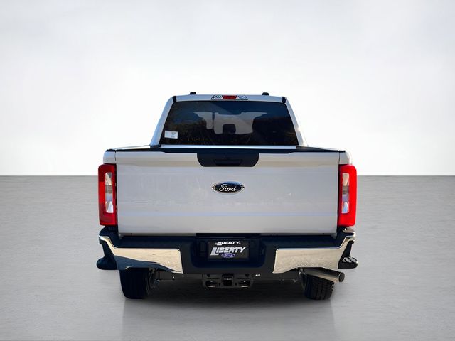 2025 Ford F-250 photo 4