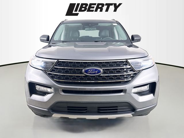 2022 Ford Explorer XLT photo 2