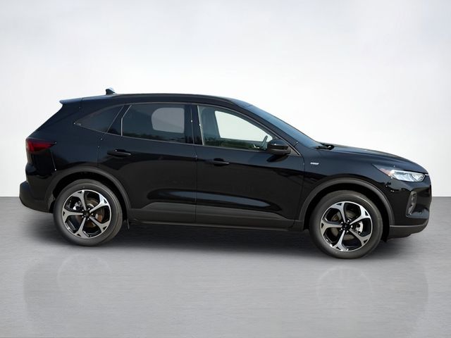 2025 Ford Escape Hybrid ST-Line Select photo 2