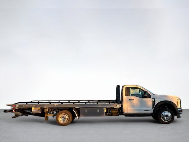 2024 Ford F-550 photo 2