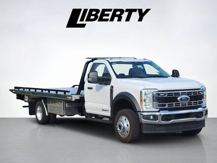 2024 Ford F-550SD XLT Chassis
