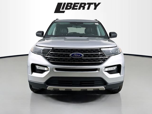 2022 Ford Explorer XLT photo 2