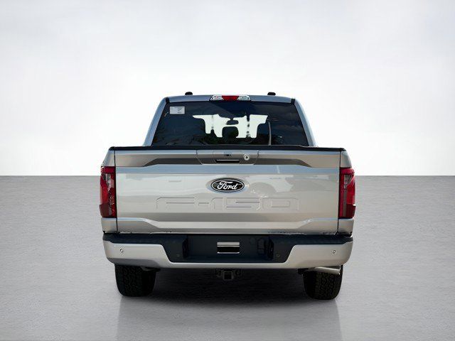 2025 Ford F-150 XLT photo 4