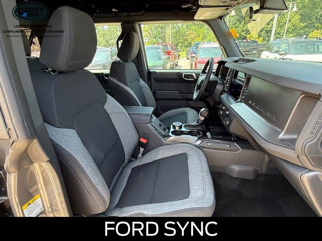 2025 Ford Bronco 4-Door Base - Photo 18