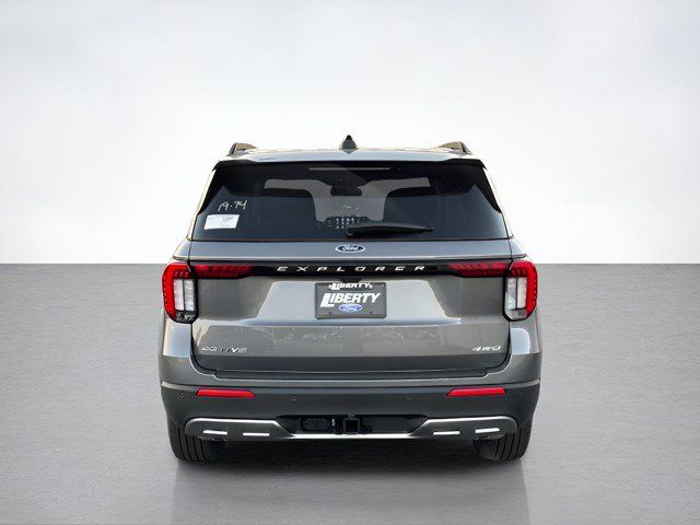 2026 Ford Explorer photo 4