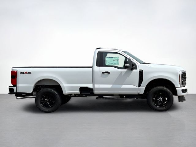 2025 Ford F-250 photo 2