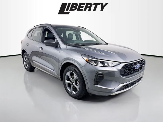 2023 Ford Escape ST-Line's photo