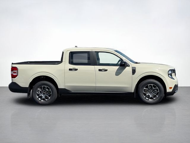2025 Ford Maverick XLT photo 2