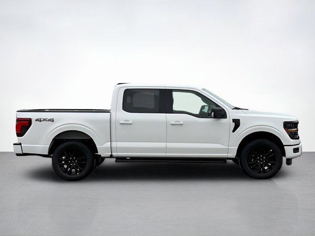 2025 Ford F-150 XLT photo 2