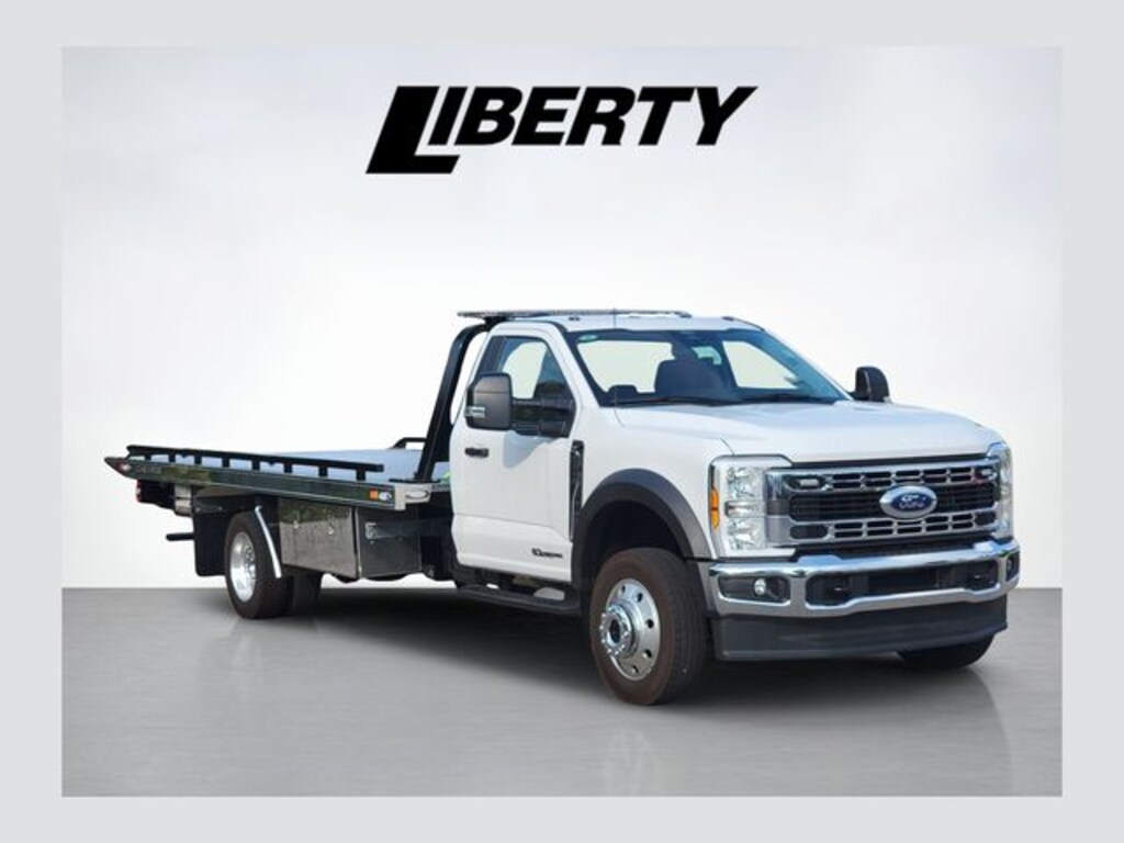 New 2024 Ford F-550SD XLT Chassis