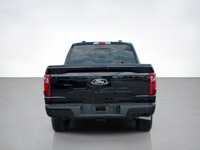 2025 Ford F-150 XLT photo 4