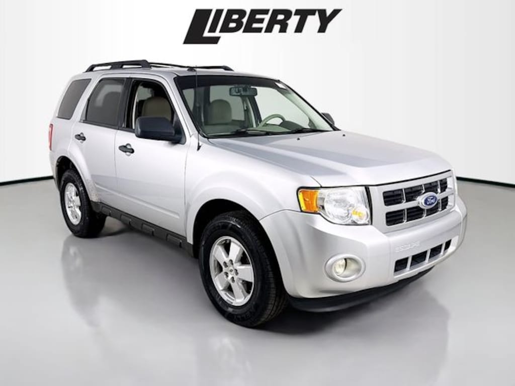 Used 2010 Ford Escape XLT SUV
