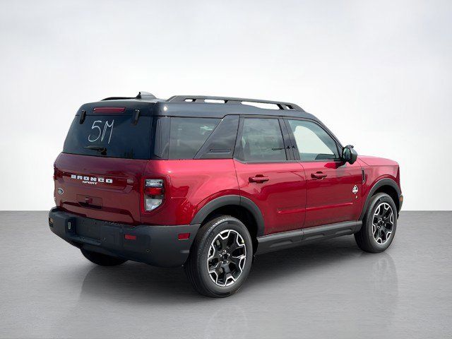 2025 Ford Bronco Sport Outer Banks photo 3