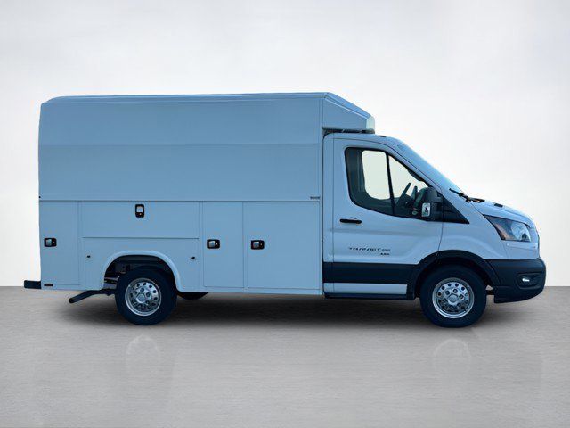 2024 Ford Transit photo 2