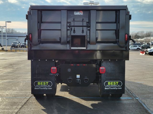 2024 Ford F-750 photo 4