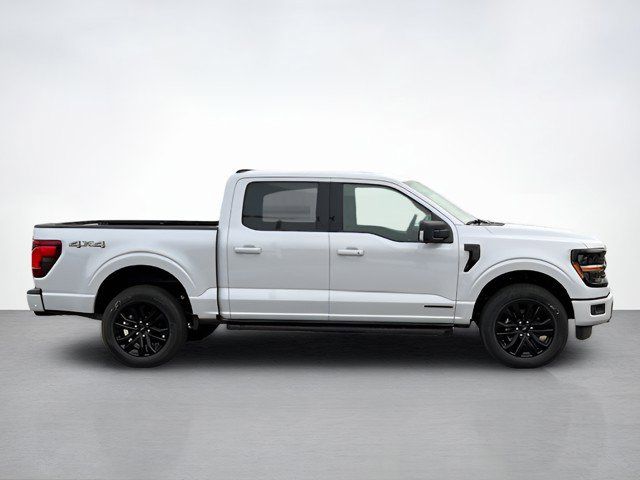 2025 Ford F-150 XLT photo 2