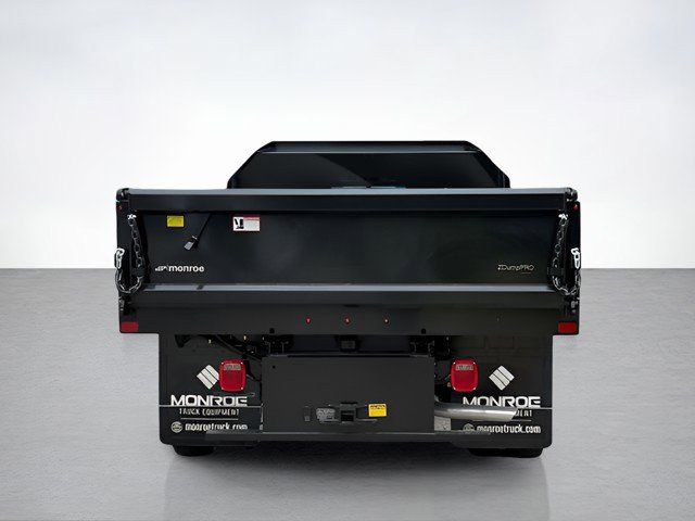 2025 Ford F-550 photo 4