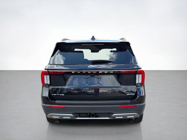 2026 Ford Explorer photo 3