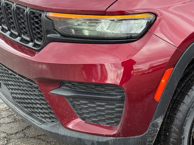 2023 Jeep Grand Cherokee Altitude - Photo 9
