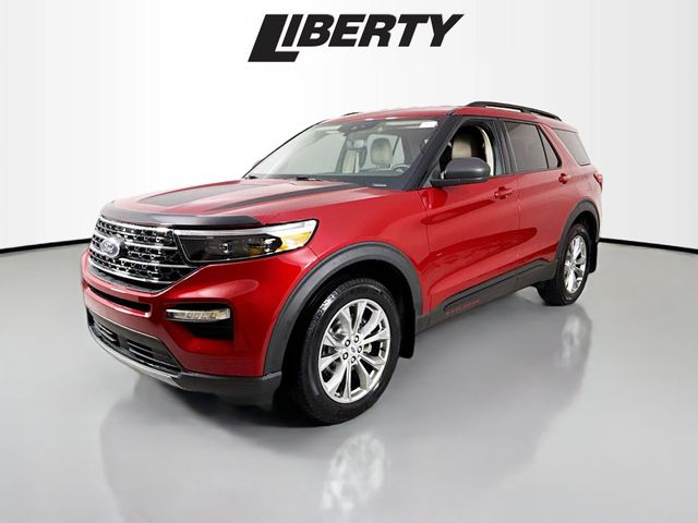 2021 Ford Explorer XLT photo 2