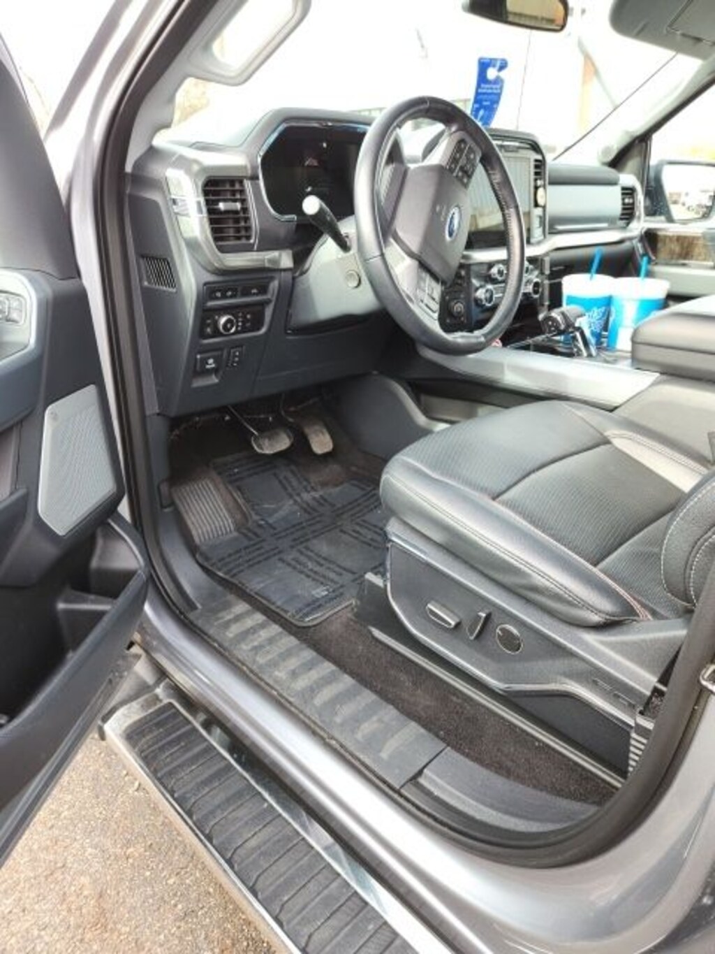 Used 2023 Ford F-150 Lariat Truck