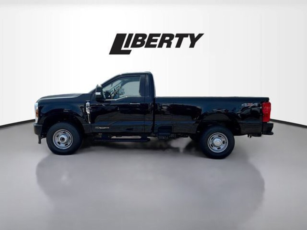 New 2025 Ford F-250SD XLT Truck