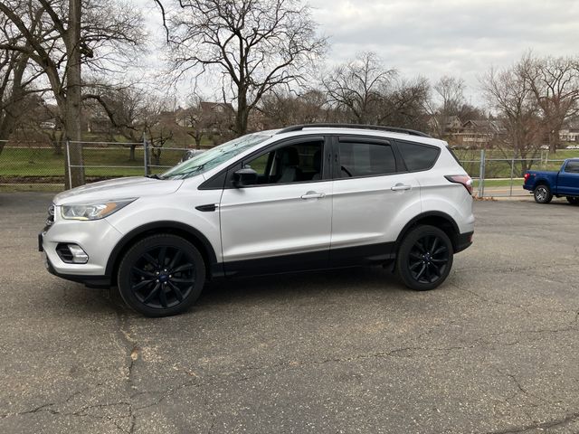 Used 2017 Ford Escape SE with VIN 1FMCU0GD1HUA47533 for sale in Canton, OH