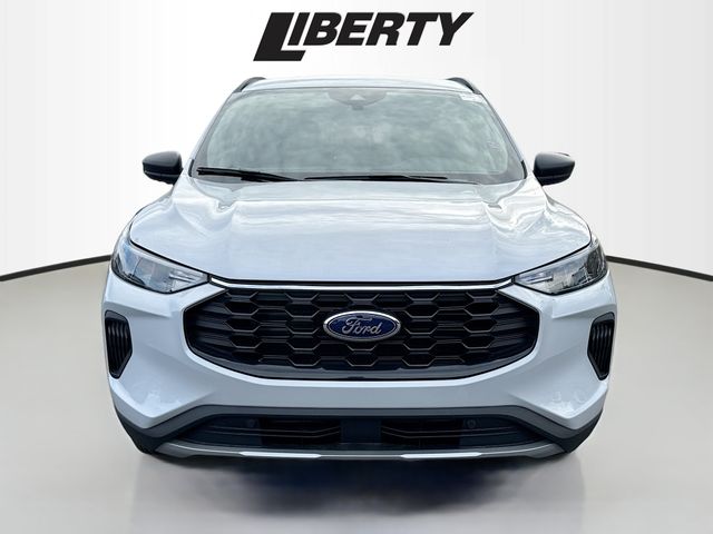 2026 Ford Escape ST-Line photo 2