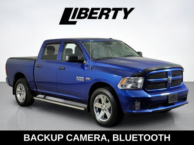 2017 RAM 1500 Express 4x4 Crew Cab 5'7's photo