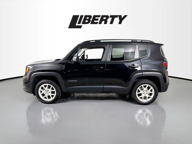 2022 Jeep Renegade Latitude photo 2